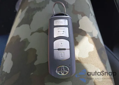 2017 Toyota Yaris Ia z USA, uszkodzony, nr VIN 3MYDLBYV4HY162849